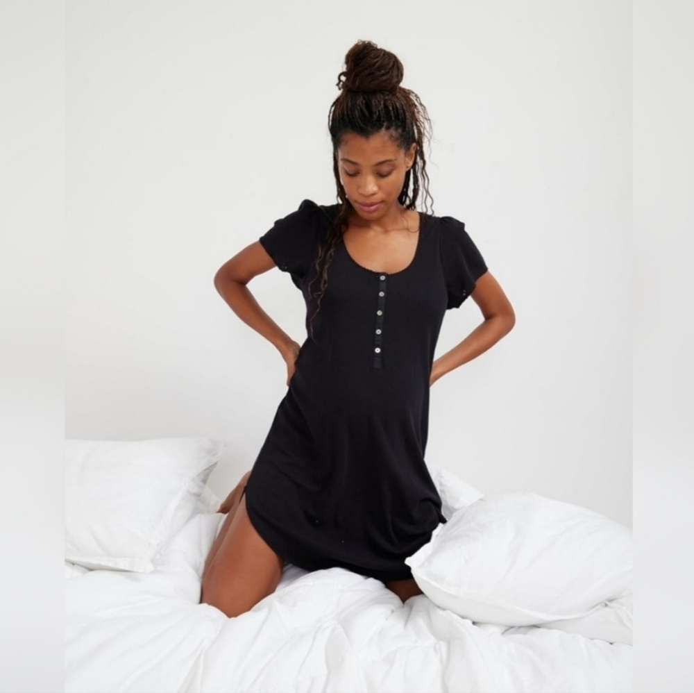 Hatch the pointelle nightgown in black 100% cotton, size 0 (xsmall )
